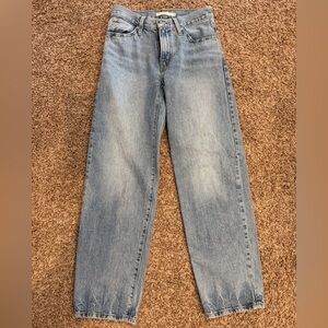 Light Blue ‘94 Baggy Levi’s Jeans